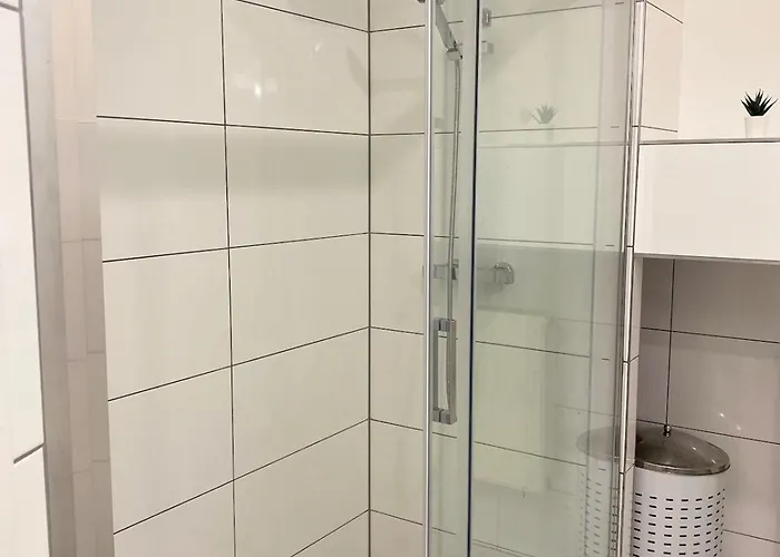 아파트 Direkt Am Rhein In *