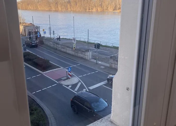 Direkt Am Rhein In 아파트 *